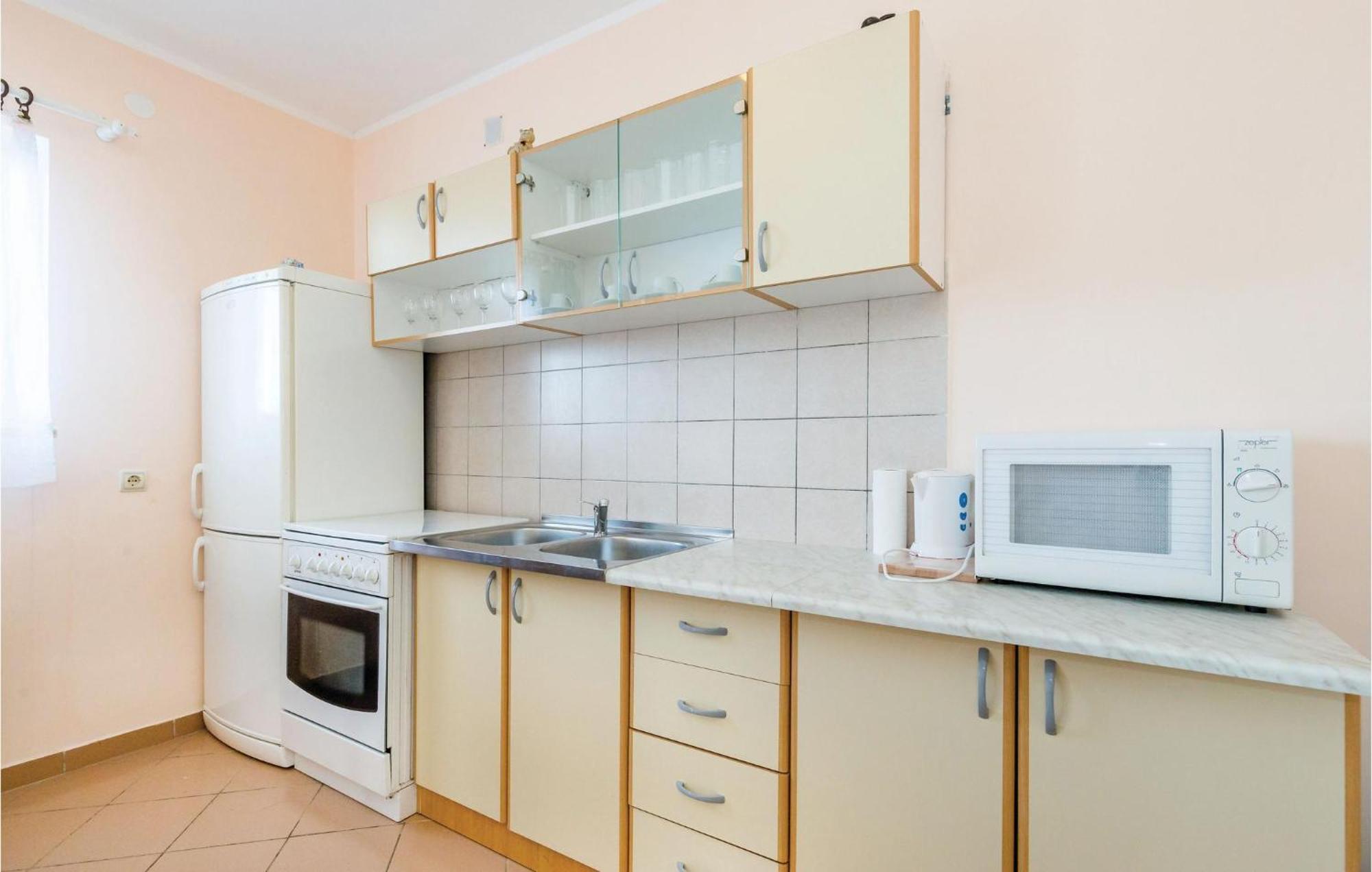 Nice Apartment In Matulji With Kitchen Eksteriør bilde